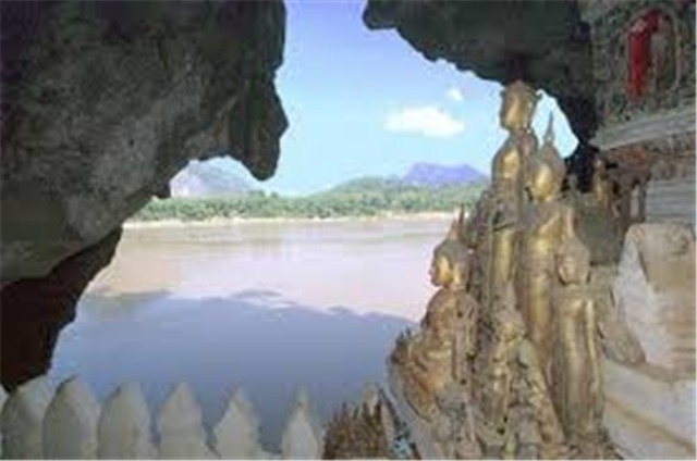 Mekong River And Pakou Cave Trip